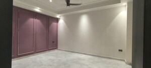 Room in 4 BHK Builder Floor at Parklands, Sector 85 – for Sale