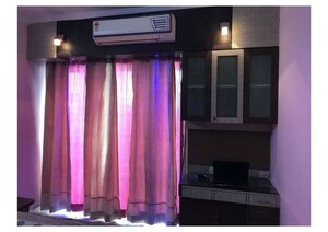 Living Room in 3 BHK Apartment at Satellite Tower, Goregaon East – for Rent