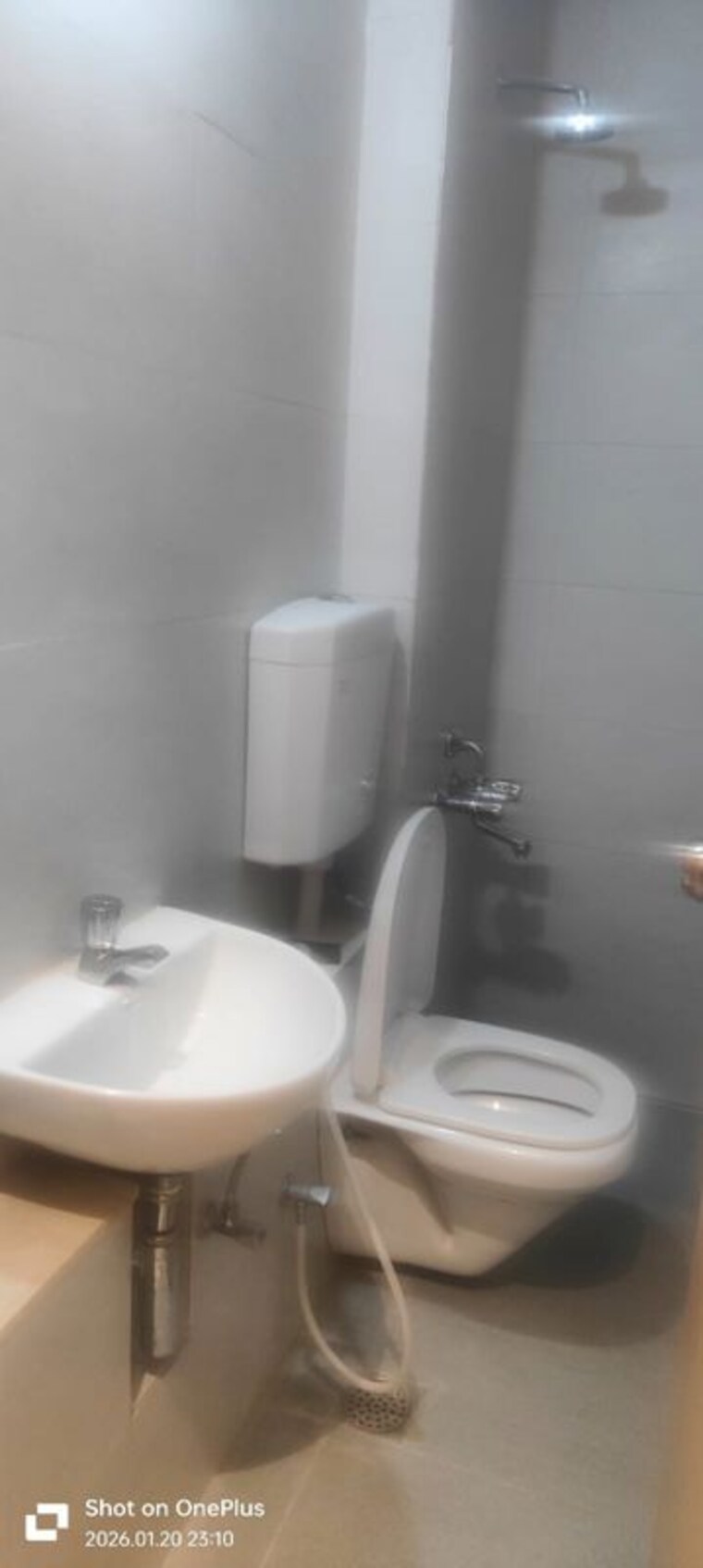 Bathroom, adani-ten-bkc 3.5 Bedroom 1400 Sq.Ft. Apartment In Bandra East Mumbai 9917283