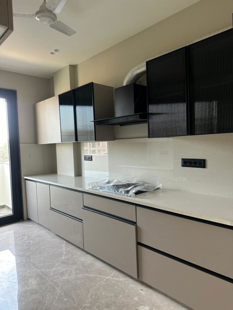 Kitchen, bptp-green-oaks 3 Bedroom 1650 Sq.Ft. Builder Floor In Sector 70a Gurgaon 9917307