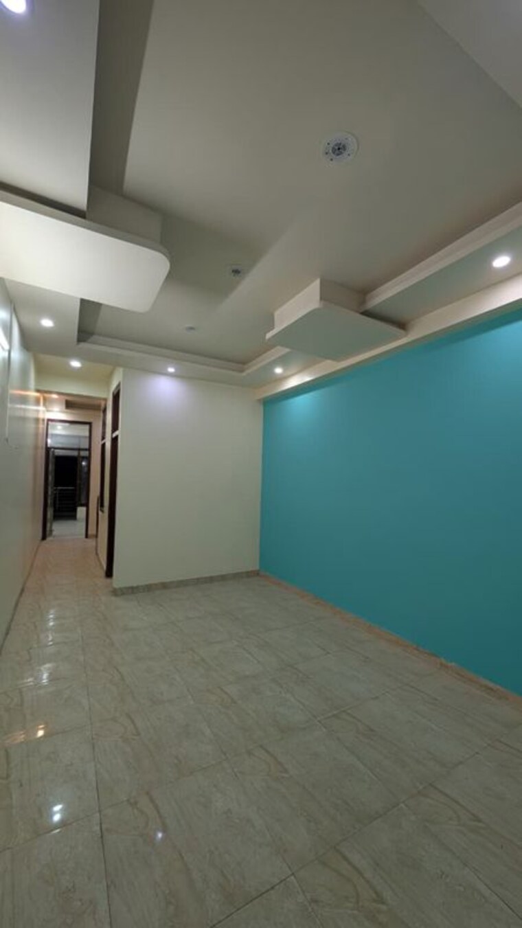 Room, saya-gold-avenue 3 Bedroom 1480 Sq.Ft. Apartment In Vaibhav Khand Ghaziabad 9917313