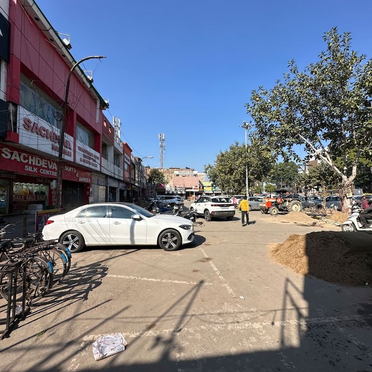 Exterior View, sector 7 Commercial Shop 243 Sq.Ft. In Sector 7 Panchkula 9917323