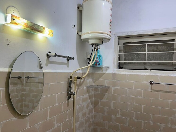 Attached Bathroom, benson town 2 Bedroom 1800 Sq.Ft. Apartment In Benson Town Bangalore 9141650