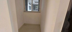 Room in 2 BHK Apartment at Runwal Forests, Kanjurmarg West – for Rent