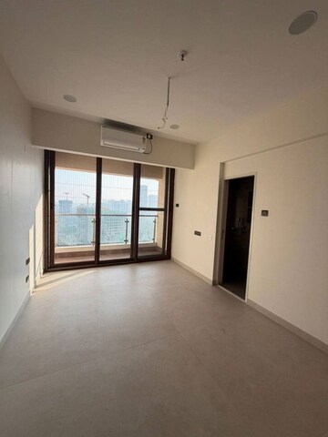 Room in 3 BHK Apartment at Surbhi CHS Andheri West, Andheri West – for Rent