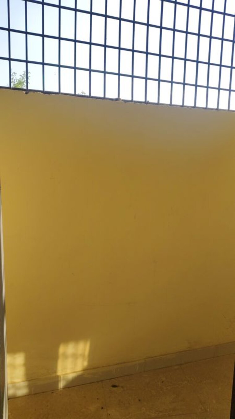 Room, saket 1 Bedroom 450 Sq.Ft. Builder Floor In Saket Delhi 9917350