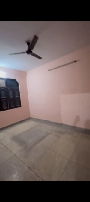 Room in 2 BHK Independent House at Alpha Ii Greater Noida – for Rent