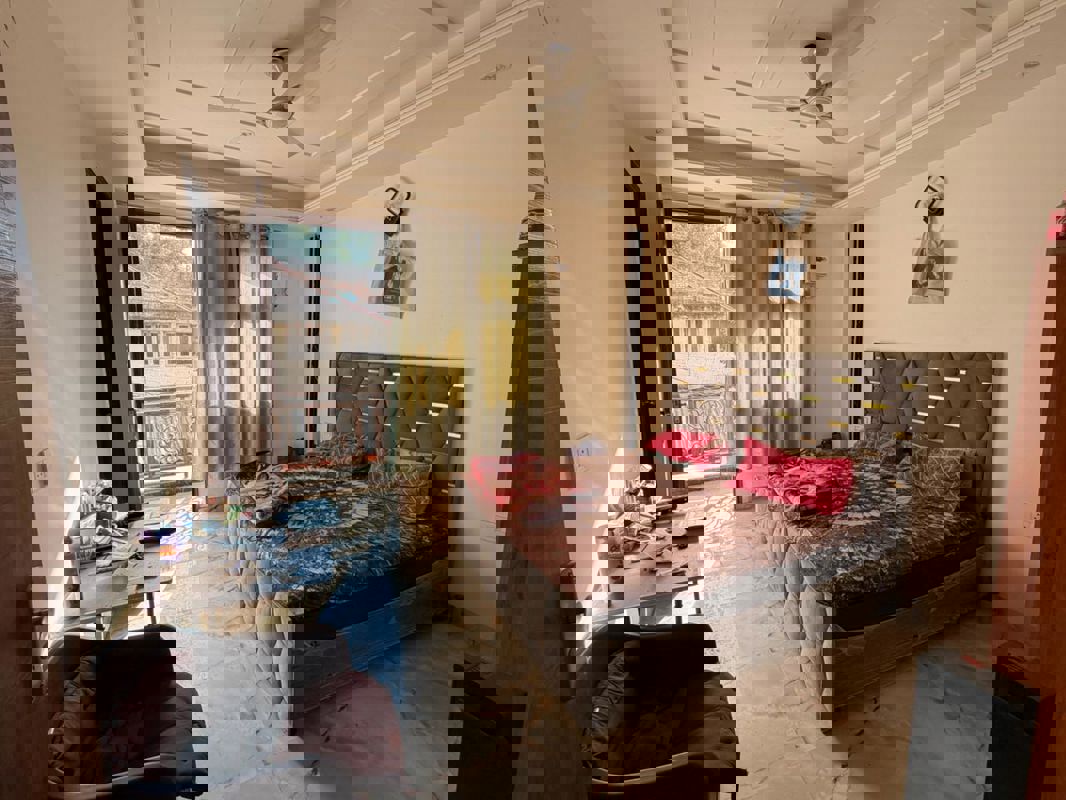 2 BHK + Study Room Builder Floor For Rent in Saket