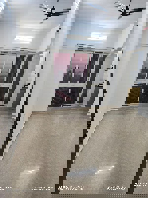 2 BHK Apartment For Rent in Omkar Signet