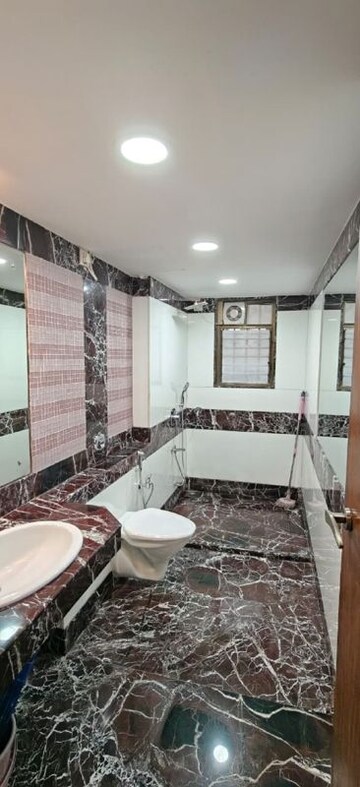 Bathroom in 3 BHK Apartment at Vithaldas Nagar – for Rent