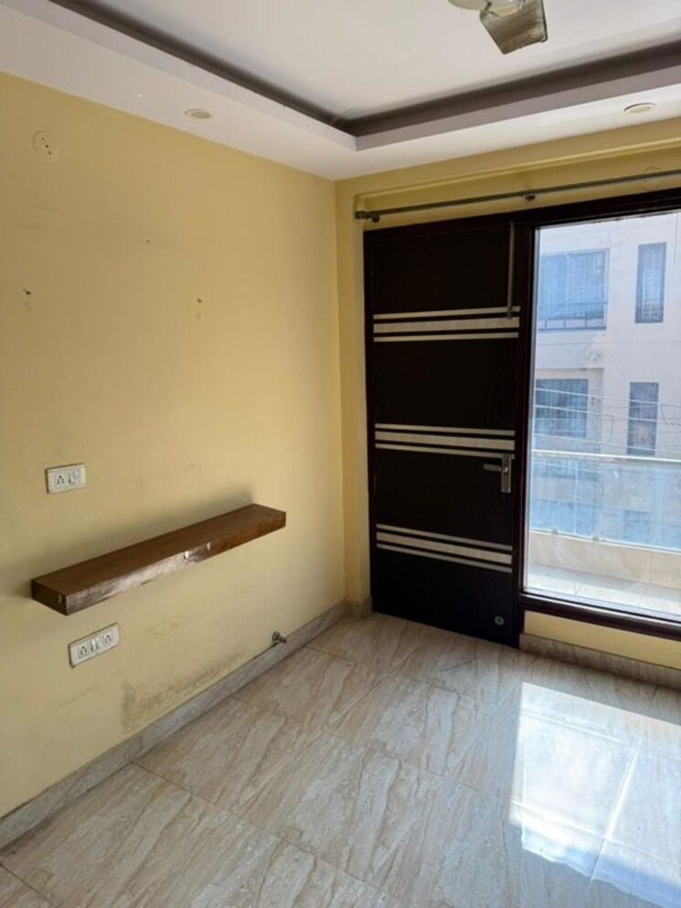 Room, chd-avenue-71 3 Bedroom 1620 Sq.Ft. Apartment In Sector 71 Gurgaon 9917491