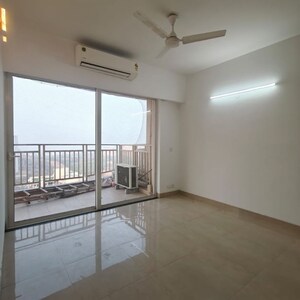 Room in 3 BHK Apartment at M3M Marina, Sector 68 – for Rent