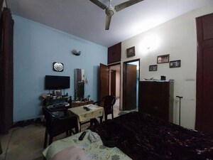 Living Room in 3.5 BHK Villa at Sector 31 – for Rent