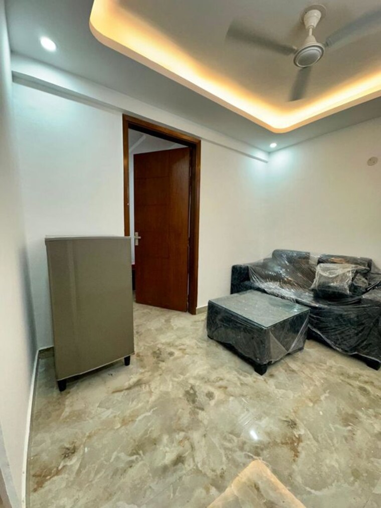 Living Room, freedom fighters enclave 1 Bedroom 500 Sq.Ft. Builder Floor In Freedom Fighters Enclave Delhi 9917523