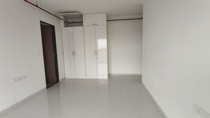 Room in 2 BHK Apartment at Byculla – for Sale