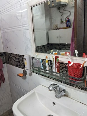 Master Bedroom in 3 BHK Builder Floor at Malviya Nagar – for Sale