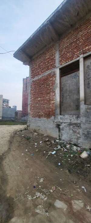  Plot For Sale in Dlf Ankur Vihar