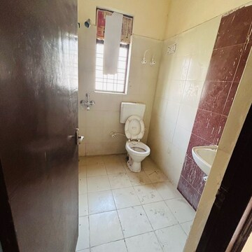 Bathroom in 3 BHK Builder Floor at Sector 84 – for Sale