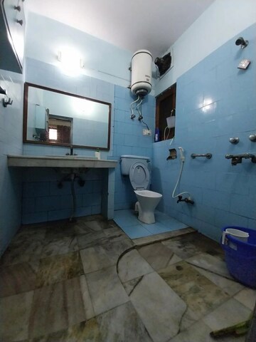 Bathroom in 3.5 BHK Villa at Sector 36 – for Rent