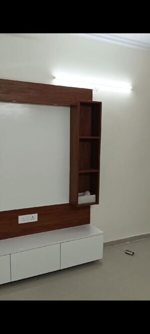 Room in 2 BHK Apartment at Shree Vardhman Green Court, Sector 90 – for Sale