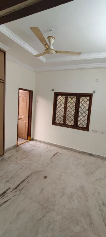 Room in  Office Space at Miyapur – for Sale