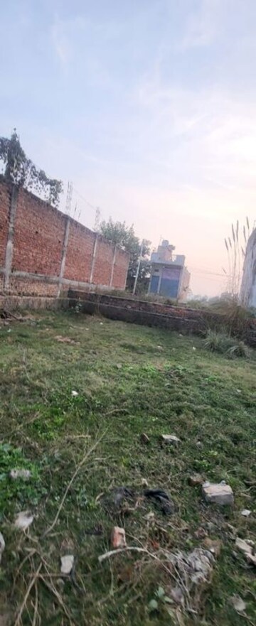  Plot For Sale in Dlf Ankur Vihar