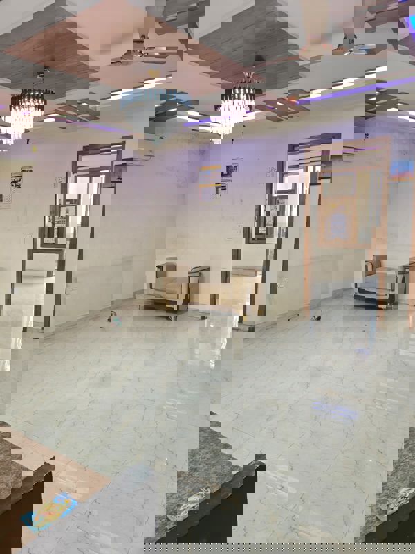 3 BHK + Pooja Room,Servant Room,Study Room,Extra Room Builder Floor For Rent in Green Fields Colony