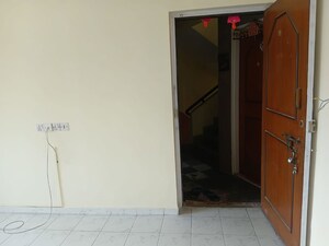 Room in 2 BHK Apartment at Vasant Leela Complex, Vijay Nagari – for Rent