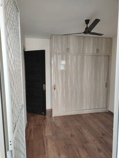 3 BHK + Study Room Builder Floor For Rent in Signature Global Park 4 and 5