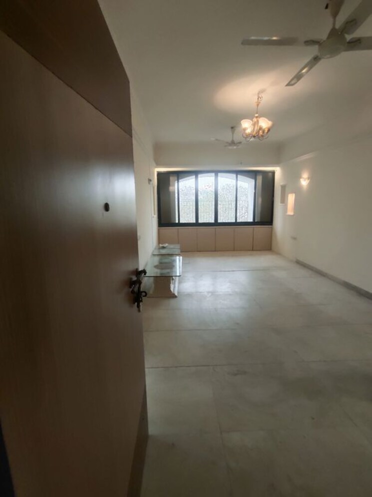 Room, silver-dunes 2 Bedroom 800 Sq.Ft. Apartment In Prabhadevi Mumbai 9917599