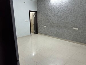 Room in 2 BHK Apartment at Rajul Augusta, Vaishali Nagar – for Rent