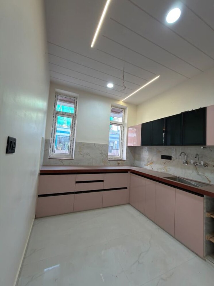 Kitchen, highland-park-chandigarh 2 Bedroom 1000 Sq.Ft. Apartment In Bhabat Zirakpur 9917596