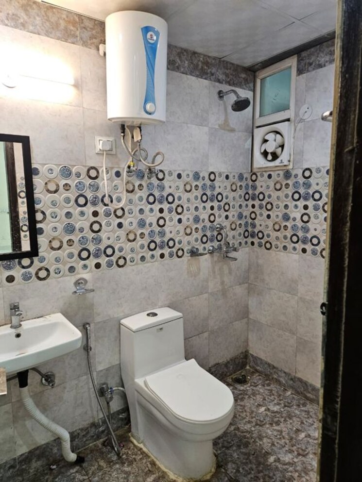 Master Bedroom, saya-gold-avenue 2 Bedroom 1080 Sq.Ft. Apartment In Vaibhav Khand Ghaziabad 9917730