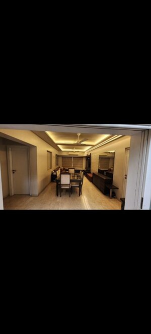 Team Area in 3 BHK Apartment at Juhu Abhishek Chs Ltd, Andheri West – for Rent