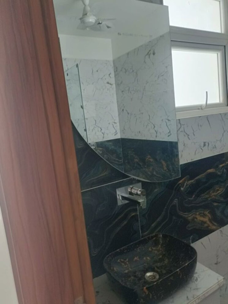 Master Bedroom, vipul-world-floors 3 Bedroom 2000 Sq.Ft. Builder Floor In Sector 48 Gurgaon 9917748