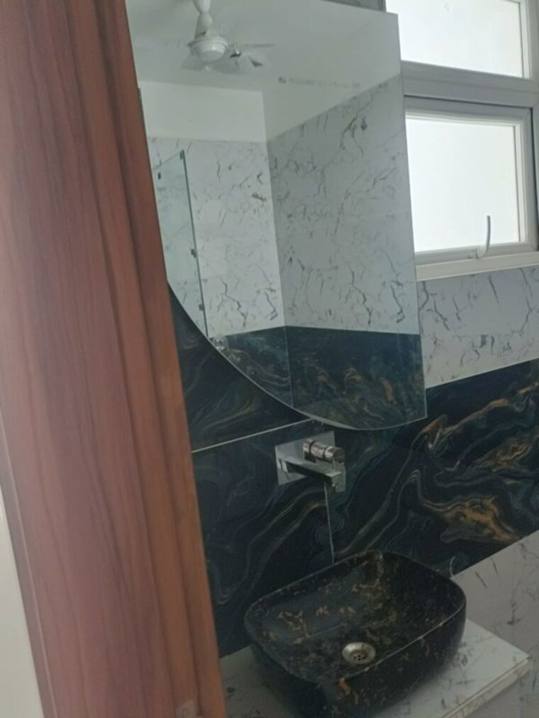 Master Bedroom, vipul-world-floors 3 Bedroom 2000 Sq.Ft. Builder Floor In Sector 48 Gurgaon 9917748