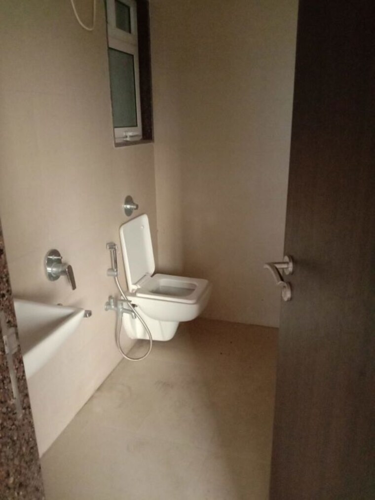 Bathroom, puranik-rumah-bali 1 Bedroom 425 Sq.Ft. Apartment In Ghodbunder Road Thane 9917753