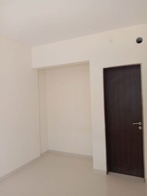 Room in 1 BHK Apartment at Puranik Rumah Bali, Ghodbunder Road – for Rent