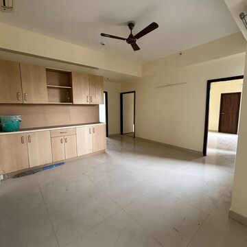 Room in 4 BHK Apartment at Adani M2K Oyster Grande, Sector 102a – for Rent