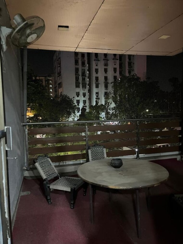 Team Area, vijay char rasta Commercial Office Space 919 Sq.Ft. In Vijay Char Rasta Ahmedabad 9917777