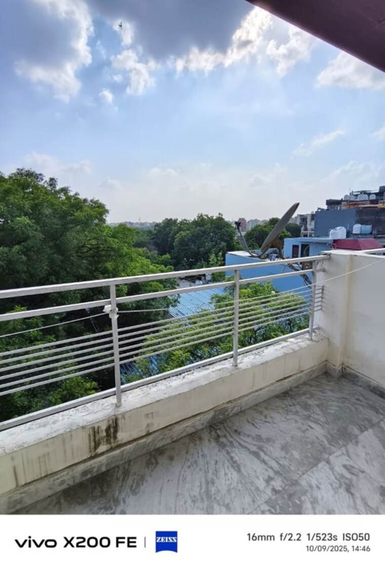 Balcony, saket 1 Bedroom 580 Sq.Ft. Builder Floor In Saket Delhi 9917795