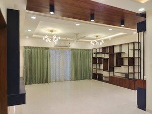 Room in 4 BHK Apartment at SNN Clermont, Hebbal – for Rent