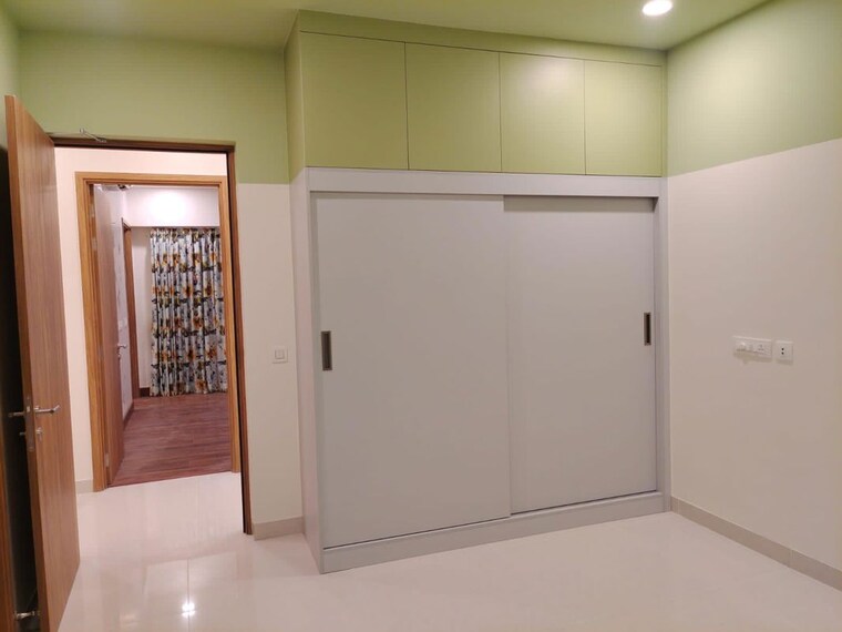 Room, snn-clermont 4 Bedroom 3975 Sq.Ft. Apartment In Hebbal Bangalore 9917801