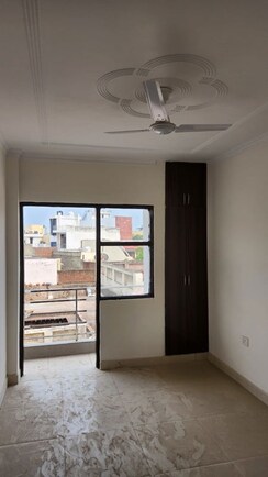 1 BHK Builder Floor For Rent in Saket