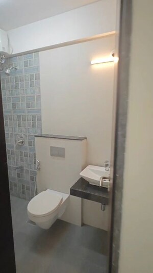 2 BHK Apartment For Sale in Sheth Zuri, Laxmi Nagar