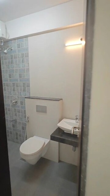 2 BHK Apartment For Sale in Sheth Zuri, Laxmi Nagar