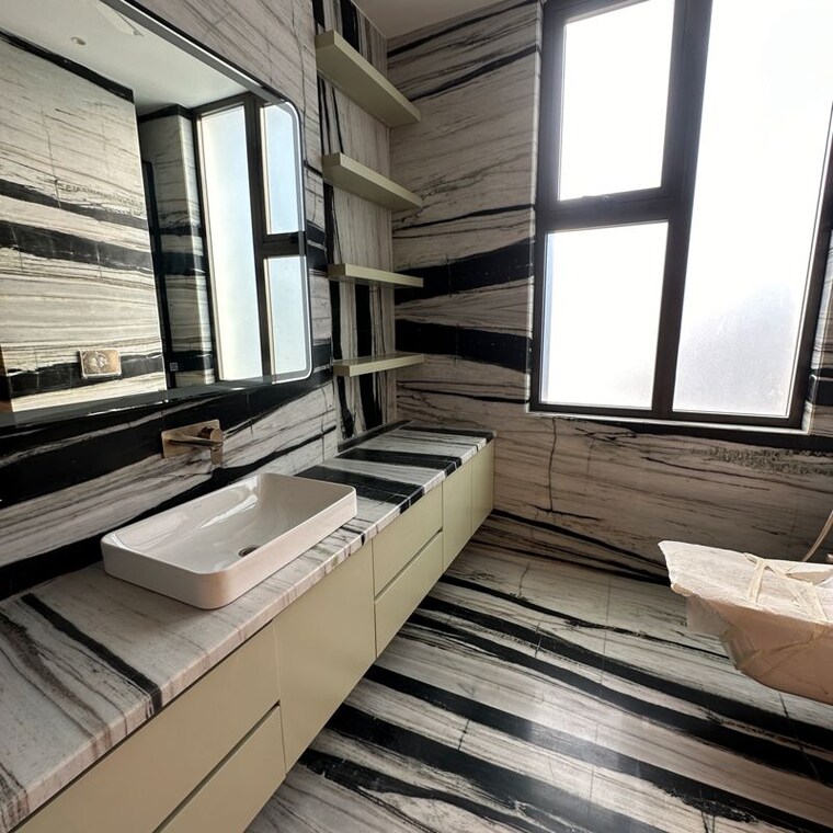 Balcony, sector 17 6 Bedroom 375 Sq.Yd. Villa In Sector 17 Panchkula 9917883