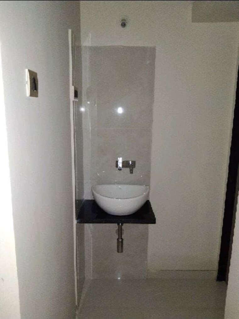 Bathroom, lodha-palava-city 3 Bedroom 1160 Sq.Ft. Apartment In Dombivli East Thane 9918004