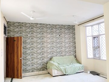 Bedroom in 3.5 BHK Apartment at Sector 56 – for Rent
