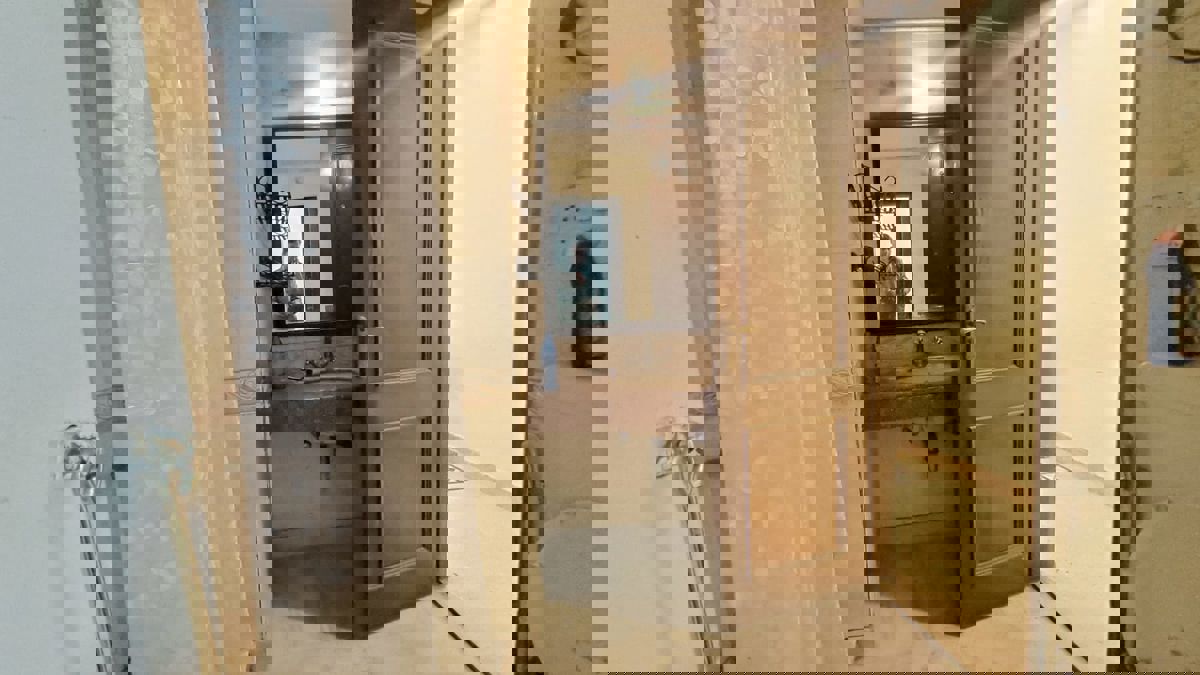 6+ BHK + Pooja Room,Servant Room,Study Room,Extra Room Independent House For Sale in DLF Atria